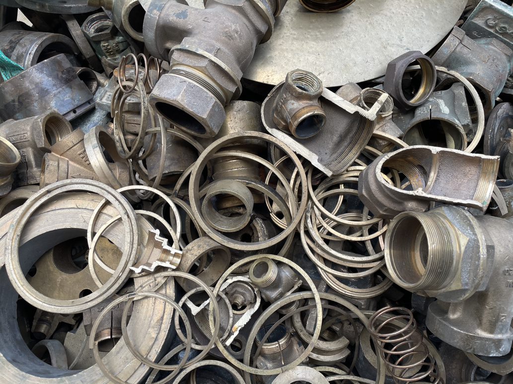 RecycleInMe - #RedBrassScrap We are looking forward to buy Red Brass Scrap  of around 25 MT per month. We grantee that we will be your genuine and  reliable buyers at all times.